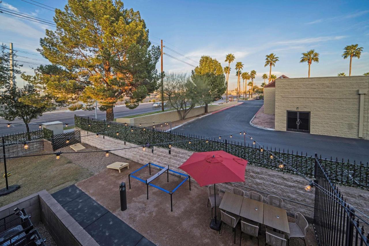 La Quinta Inn & Suites By Wyndham Tempe University, Phoenix Exterior photo