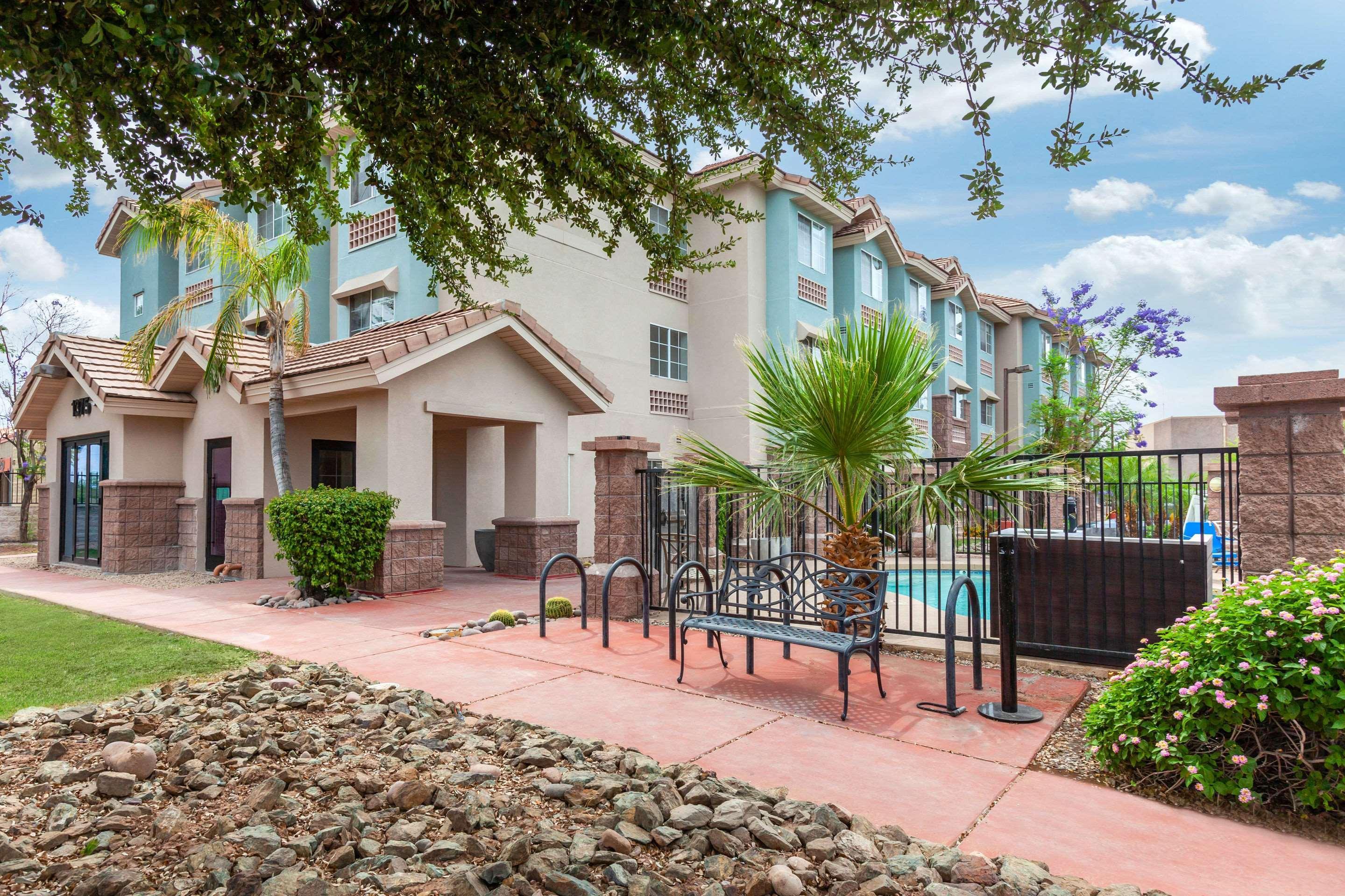 La Quinta Inn & Suites By Wyndham Tempe University, Phoenix Exterior photo