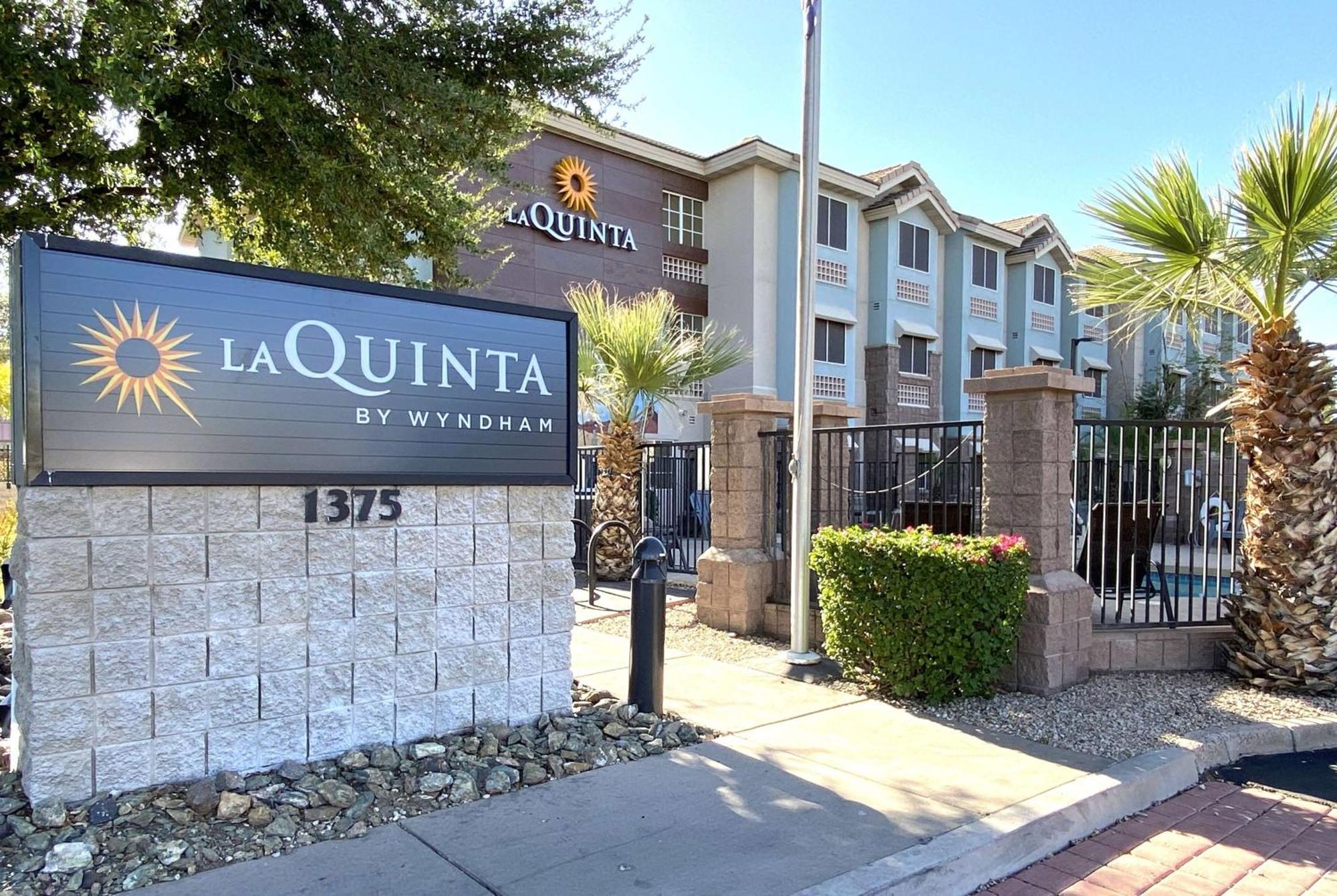 La Quinta Inn & Suites By Wyndham Tempe University, Phoenix Exterior photo